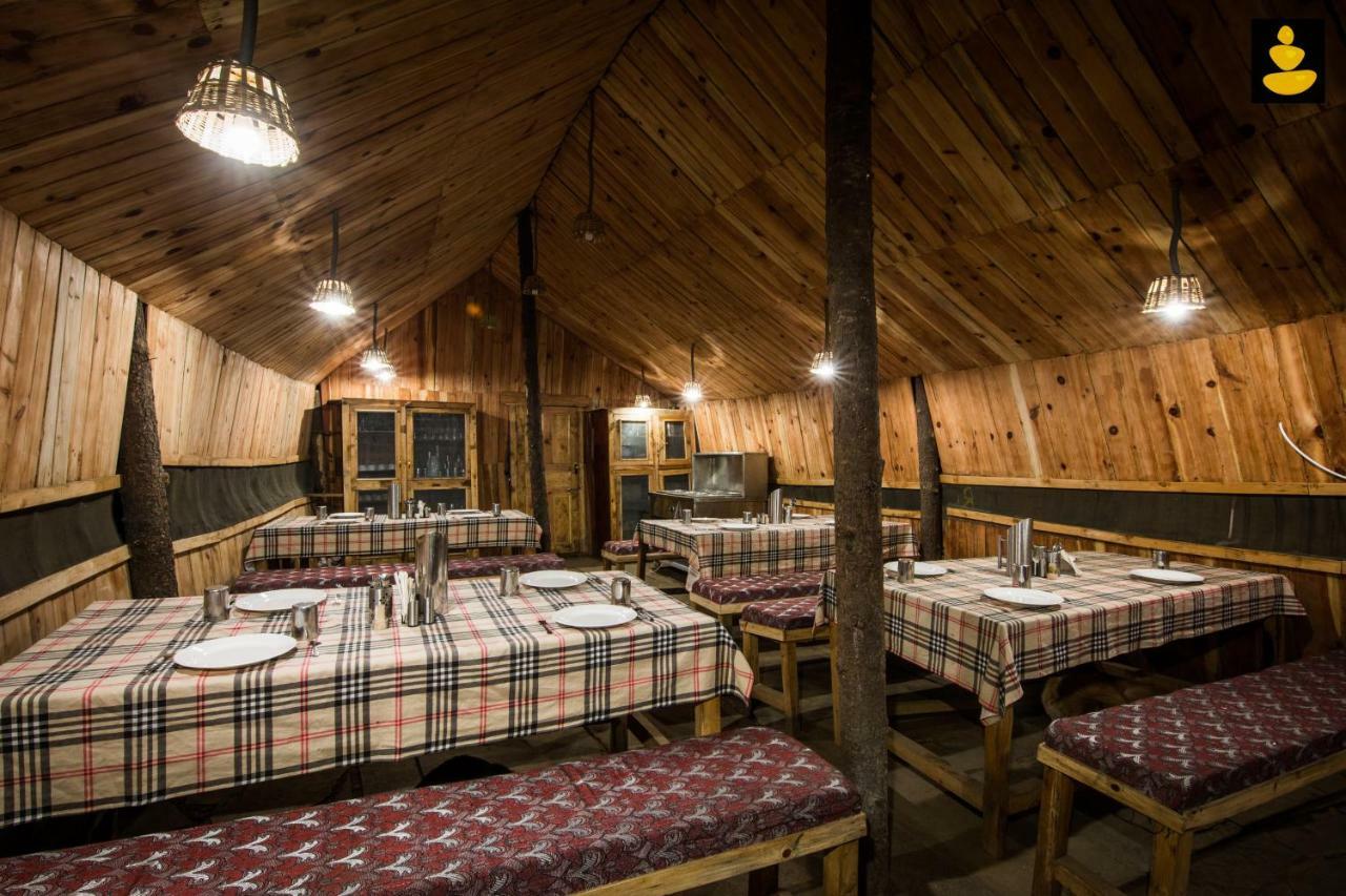 Livingstone Ojuven Treehouses Шимла Экстерьер фото
